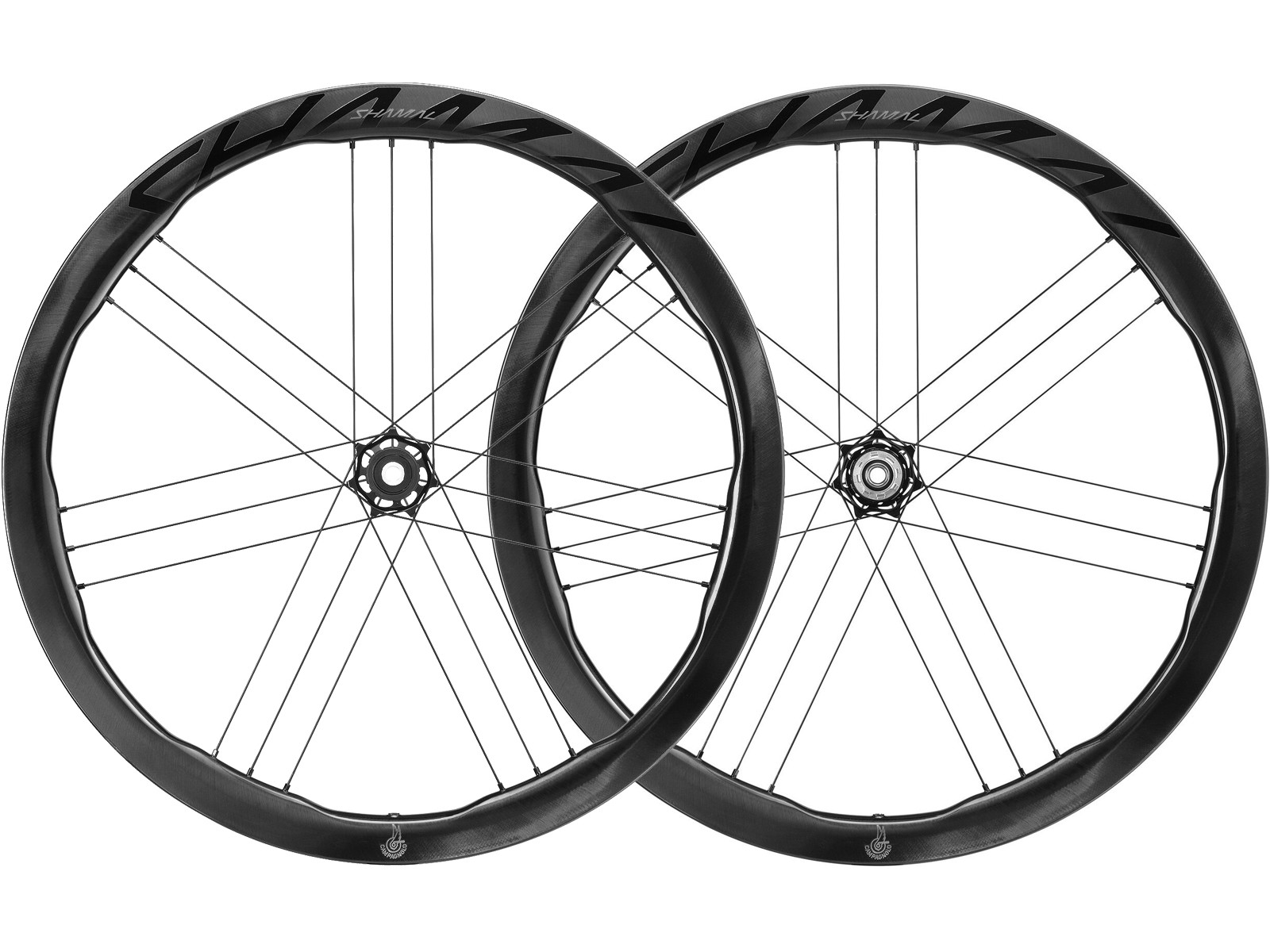 roues-carbone-campagnolo-shamal-dual-profile-c23-45-40mm-disque-tubeless-2025.jpg Roues vélo route Campagnolo Shamal Dual Profile Disc C23 – Image 1